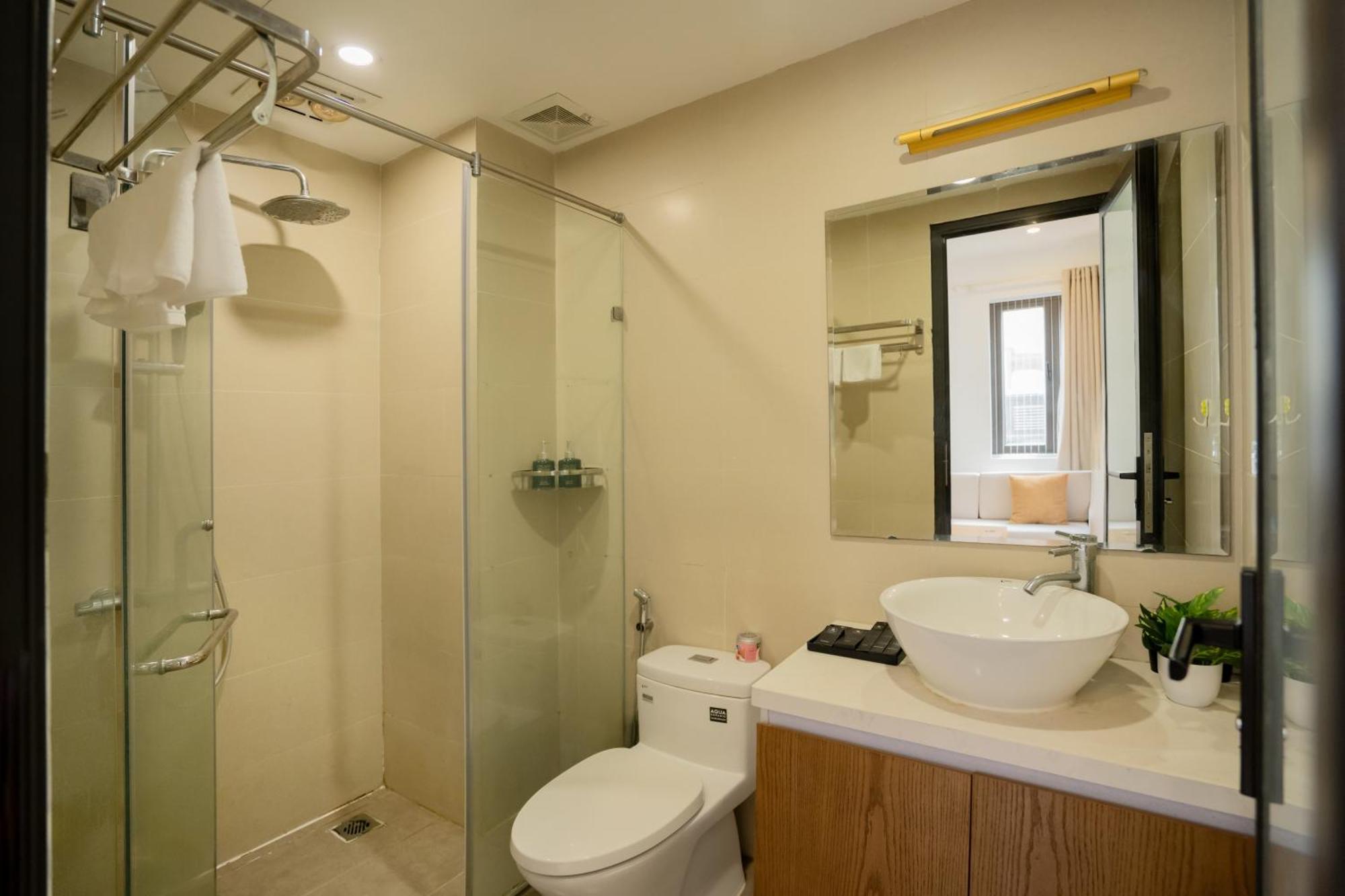 22Housing Hotel & Residence 60 Linh Lang هانوي المظهر الخارجي الصورة