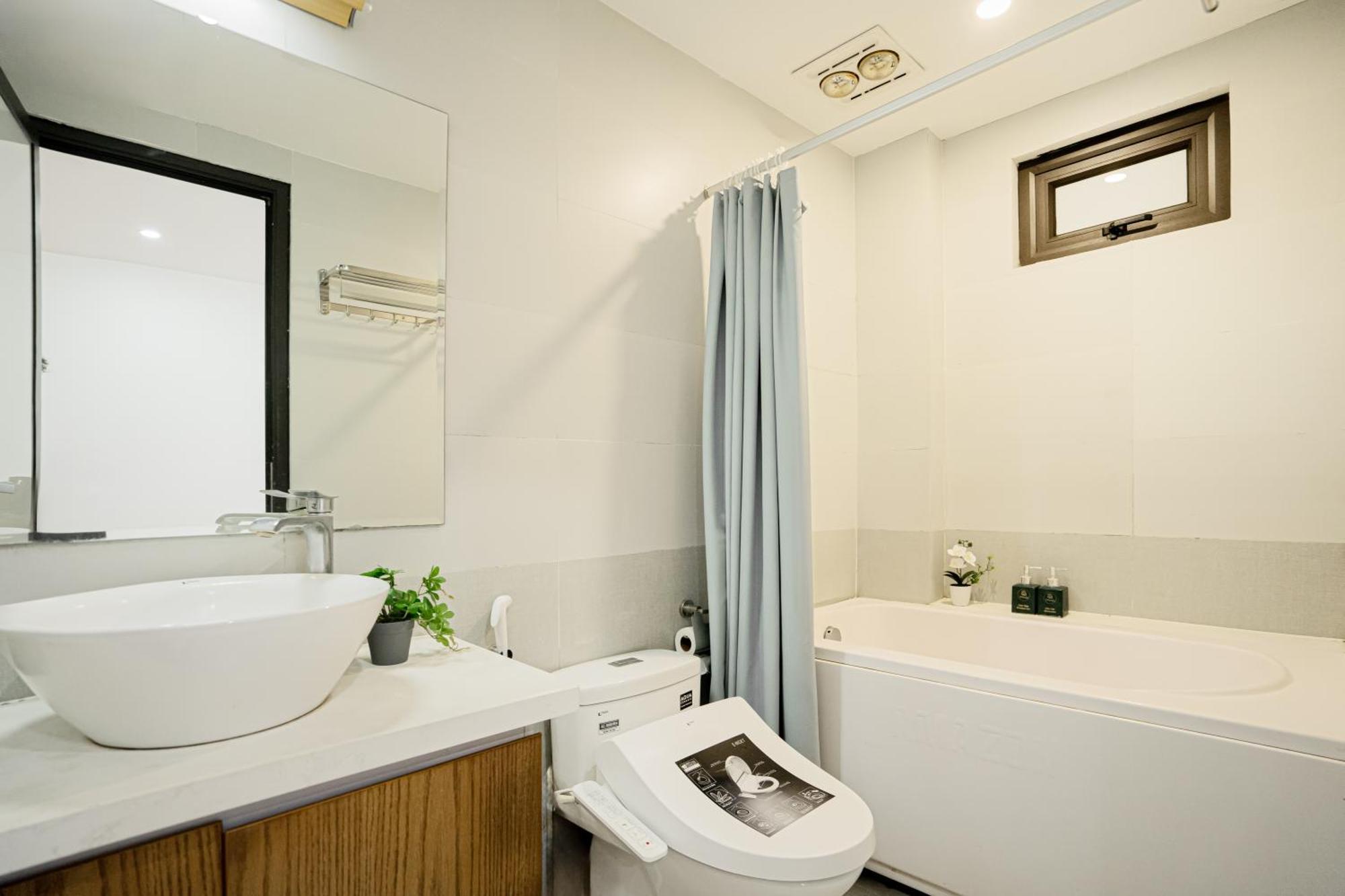 22Housing Hotel & Residence 60 Linh Lang هانوي المظهر الخارجي الصورة